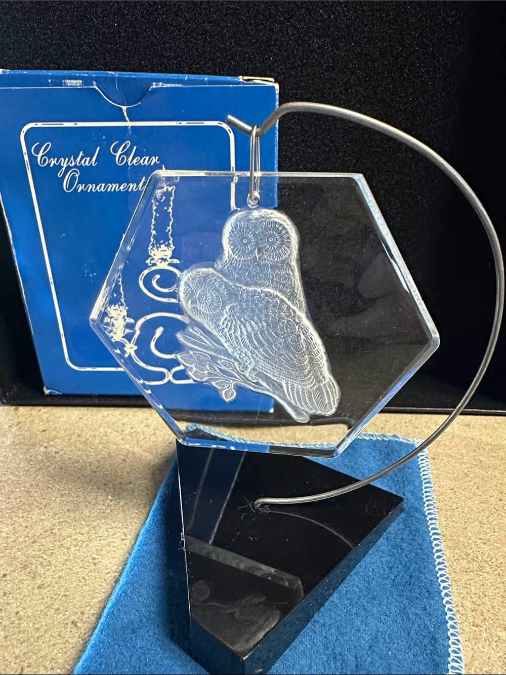 Vintage Henco Crystal Clear Acrylic Ornament with Etched Owls